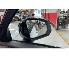 Volvo XC40 TODOTERRENO BEV 70KWH RECHARGE ULTIMATE 231CV 5P de 2023 con 19.729 Km por 41.900 EUR. en