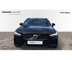 Volvo V 60 2.0 B4 D PLUS DARK AUTO 197 5P de 2025 con 1 Km por 47.300 EUR. en La Rioja