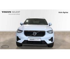 Volvo XC40 2.0 B4 CORE AUTO 197 5P de 2024 con 1 Km por 38.600 EUR. en La Rioja