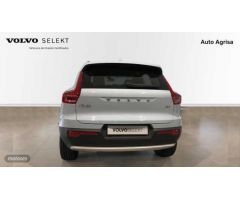 Volvo XC40 2.0 B4 CORE AUTO 197 5P de 2024 con 1 Km por 38.600 EUR. en La Rioja
