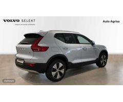 Volvo XC40 2.0 B4 CORE AUTO 197 5P de 2024 con 1 Km por 38.600 EUR. en La Rioja