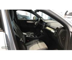 Volvo XC40 2.0 B4 CORE AUTO 197 5P de 2024 con 1 Km por 38.600 EUR. en La Rioja