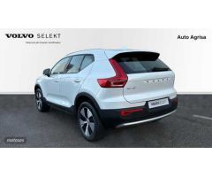 Volvo XC40 2.0 B3 CORE AUTO 163 5P de 2024 con 5 Km por 38.600 EUR. en La Rioja