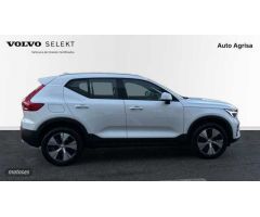 Volvo XC40 2.0 B3 CORE AUTO 163 5P de 2024 con 5 Km por 38.600 EUR. en La Rioja