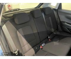 Hyundai i20 1.0 TGDI Tecno 48V 100 de 2024 con 16.300 Km por 21.600 EUR. en Barcelona
