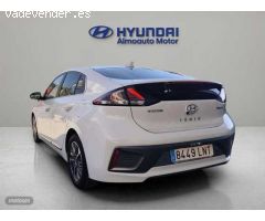 Hyundai Ioniq 1.6 GDI Tecno de 2021 con 50.000 Km por 21.500 EUR. en Madrid