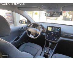 Hyundai Ioniq 1.6 GDI Tecno de 2021 con 50.000 Km por 21.500 EUR. en Madrid