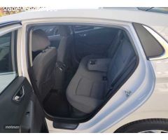 Hyundai Ioniq 1.6 GDI Tecno de 2021 con 50.000 Km por 21.500 EUR. en Madrid