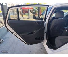 Hyundai Ioniq 1.6 GDI Tecno de 2021 con 50.000 Km por 21.500 EUR. en Madrid