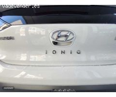 Hyundai Ioniq 1.6 GDI Tecno de 2021 con 50.000 Km por 21.500 EUR. en Madrid