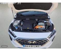Hyundai Ioniq 1.6 GDI Tecno de 2021 con 50.000 Km por 21.500 EUR. en Madrid