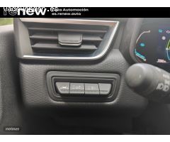Renault Clio EQUILIBRE HIBRIDO de 2023 con 11.600 Km por 20.690 EUR. en Madrid