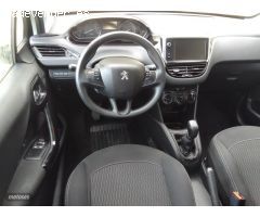 Peugeot 208 1.6 HDI ACTIVE 100 CV 5 PUERTAS. de 2019 con 148.000 Km por 9.000 EUR. en Murcia