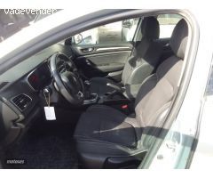 Renault Megane 1.5 DCI 115 CV de 2021 con 179.000 Km por 13.500 EUR. en Murcia