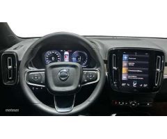 Volvo XC40 1.5 T4 PHEV RECHARGE PLUS BRIGHT DCT 211 5P de 2023 con 15.242 Km por 40.700 EUR. en Madr