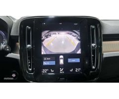 Volvo XC40 1.5 T4 PHEV RECHARGE PLUS BRIGHT DCT 211 5P de 2023 con 15.242 Km por 40.700 EUR. en Madr