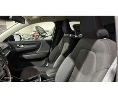 Volvo XC40 1.5 T3 AUTO 5P de 2019 con 78.850 Km por 25.900 EUR. en Alicante