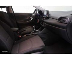 Hyundai i30 1.0 TGDI Klass LR 48V 120 de 2022 con 22.940 Km por 17.900 EUR. en Lleida