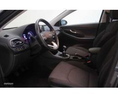 Hyundai i30 1.0 TGDI Klass LR 48V 120 de 2022 con 22.940 Km por 17.900 EUR. en Lleida