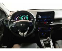 Hyundai i30 1.0 TGDI Tecno 48V 120 de 2023 con 11.708 Km por 21.900 EUR. en Madrid