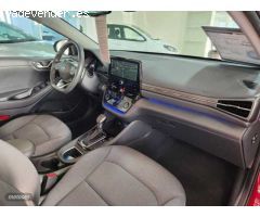 Hyundai Ioniq 1.6 GDI Tecno de 2020 con 29.400 Km por 18.900 EUR. en Madrid