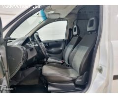 Opel Combo 1.3 cdti van de 2013 con 90.000 Km por 500 EUR. en Sevilla