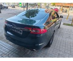 Jaguar XF 3.0 V6 Premium Luxury Aut. de 2011 con 148.000 Km por 11.990 EUR. en Barcelona