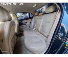 Jaguar XF 3.0 V6 Premium Luxury Aut. de 2011 con 148.000 Km por 11.990 EUR. en Barcelona