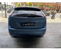 Ford Focus 1.6 Trend de 2010 con 158.000 Km por 6.500 EUR. en Barcelona