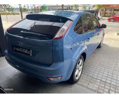 Ford Focus 1.6 Trend de 2010 con 158.000 Km por 6.500 EUR. en Barcelona