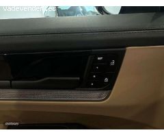 Porsche Cayenne Coupe E-hybrid Aut. de 2024 con 16.000 Km por 116.900 EUR. en Barcelona