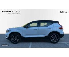 Volvo XC40 2.0 T4 R-DESIGN AUTO 190 5P de 2019 con 80.242 Km por 28.900 EUR. en Madrid