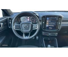 Volvo XC40 2.0 T4 R-DESIGN AUTO 190 5P de 2019 con 80.242 Km por 28.900 EUR. en Madrid