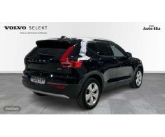 Volvo XC40 2.0 B4 G MOMENTUM AUTO 5P de 2021 con 106.600 Km por 24.900 EUR. en Madrid