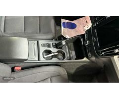 Volvo XC40 2.0 B4 G MOMENTUM AUTO 5P de 2021 con 106.600 Km por 24.900 EUR. en Madrid