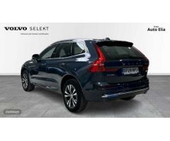 Volvo XC 60 2.0 T6 RECHARGE CORE AUTO 4WD 5P de 2024 con 26.200 Km por 55.900 EUR. en Madrid