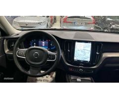 Volvo XC 60 2.0 T6 RECHARGE CORE AUTO 4WD 5P de 2024 con 26.200 Km por 55.900 EUR. en Madrid