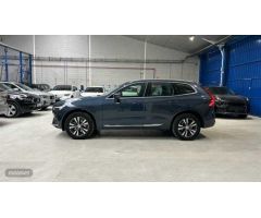 Volvo XC 60 2.0 T6 RECHARGE CORE AUTO 4WD 5P de 2024 con 26.200 Km por 55.900 EUR. en Madrid