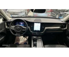 Volvo XC 60 2.0 T6 RECHARGE CORE AUTO 4WD 5P de 2024 con 26.200 Km por 55.900 EUR. en Madrid