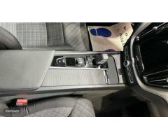 Volvo XC 60 2.0 T6 RECHARGE CORE AUTO 4WD 5P de 2024 con 26.200 Km por 55.900 EUR. en Madrid