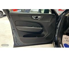 Volvo XC 60 2.0 T6 RECHARGE CORE AUTO 4WD 5P de 2024 con 26.200 Km por 55.900 EUR. en Madrid