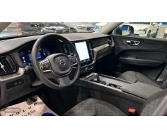 Volvo XC 60 2.0 T6 RECHARGE CORE AUTO 4WD 5P de 2024 con 26.200 Km por 55.900 EUR. en Madrid