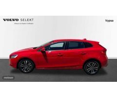 Volvo V 40 1.5 T2 MOMENTUM AUTO 122 5P de 2018 con 90.605 Km por 16.900 EUR. en Cordoba