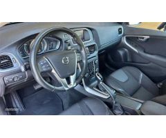 Volvo V 40 1.5 T2 MOMENTUM AUTO 122 5P de 2018 con 90.605 Km por 16.900 EUR. en Cordoba