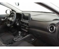 Hyundai Kona 1.6 GDI DT Maxx de 2022 con 23.500 Km por 22.490 EUR. en Cadiz