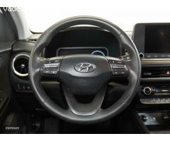 Hyundai Kona 1.6 GDI DT Maxx de 2022 con 23.500 Km por 22.490 EUR. en Cadiz