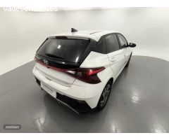 Hyundai i20 1.2 MPI Klass de 2024 con 12.251 Km por 16.700 EUR. en Barcelona
