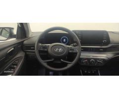 Hyundai i20 1.2 MPI Klass de 2023 con 13.024 Km por 15.900 EUR. en Barcelona