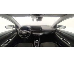Hyundai i20 1.2 MPI Klass de 2023 con 13.024 Km por 15.900 EUR. en Barcelona