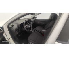 Hyundai i20 1.2 MPI Klass de 2023 con 13.024 Km por 15.900 EUR. en Barcelona